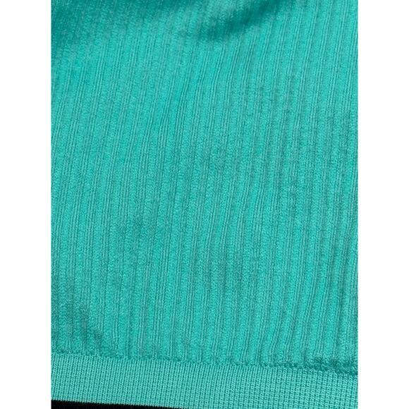 New Balance · Medium · Seamless Ribbed Sports Bra · Racerback · Turquoise Black - Picture 3 of 5